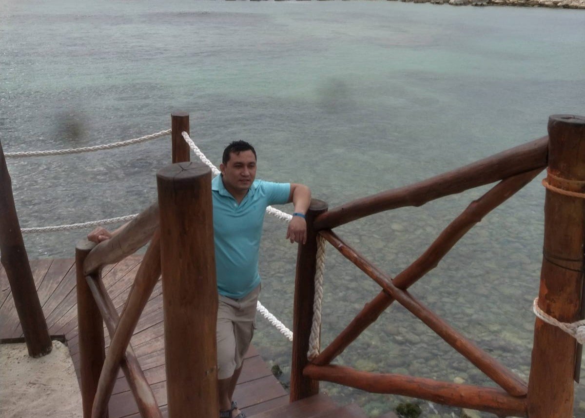 Equipo de Viajes en Oferta en oficina